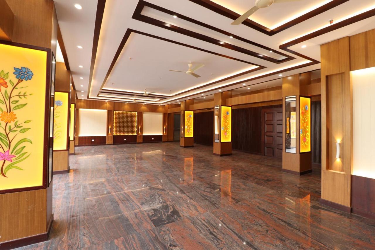 Jjk Rukmini Vilas Hotel & Banquet Muzaffarpur Buitenkant foto