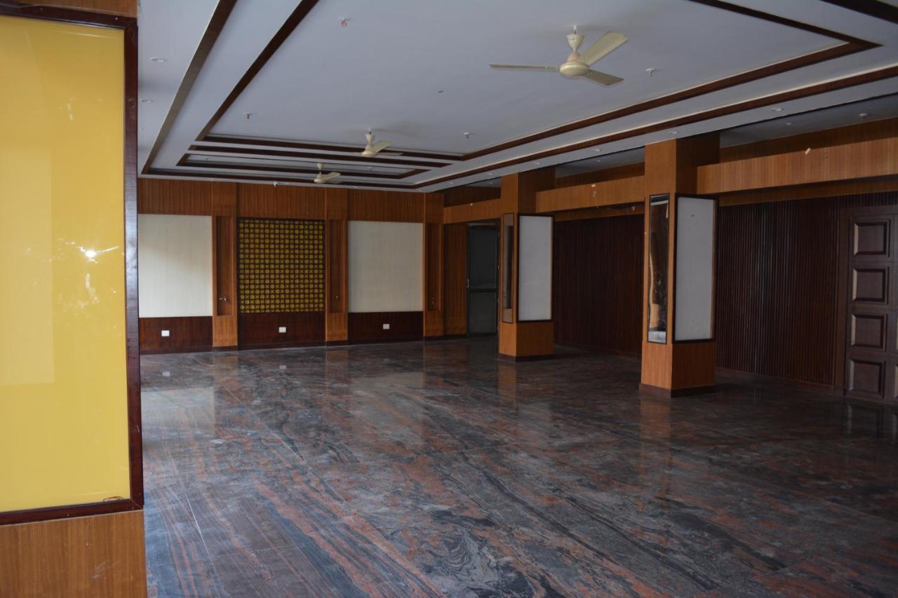 Jjk Rukmini Vilas Hotel & Banquet Muzaffarpur Buitenkant foto