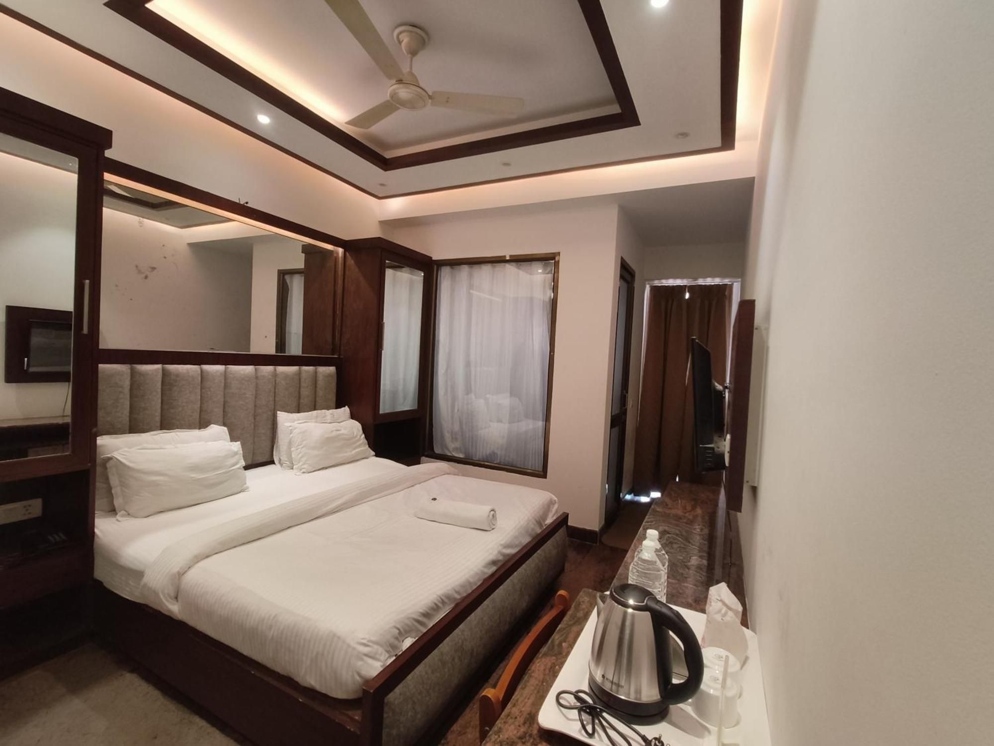 Jjk Rukmini Vilas Hotel & Banquet Muzaffarpur Buitenkant foto