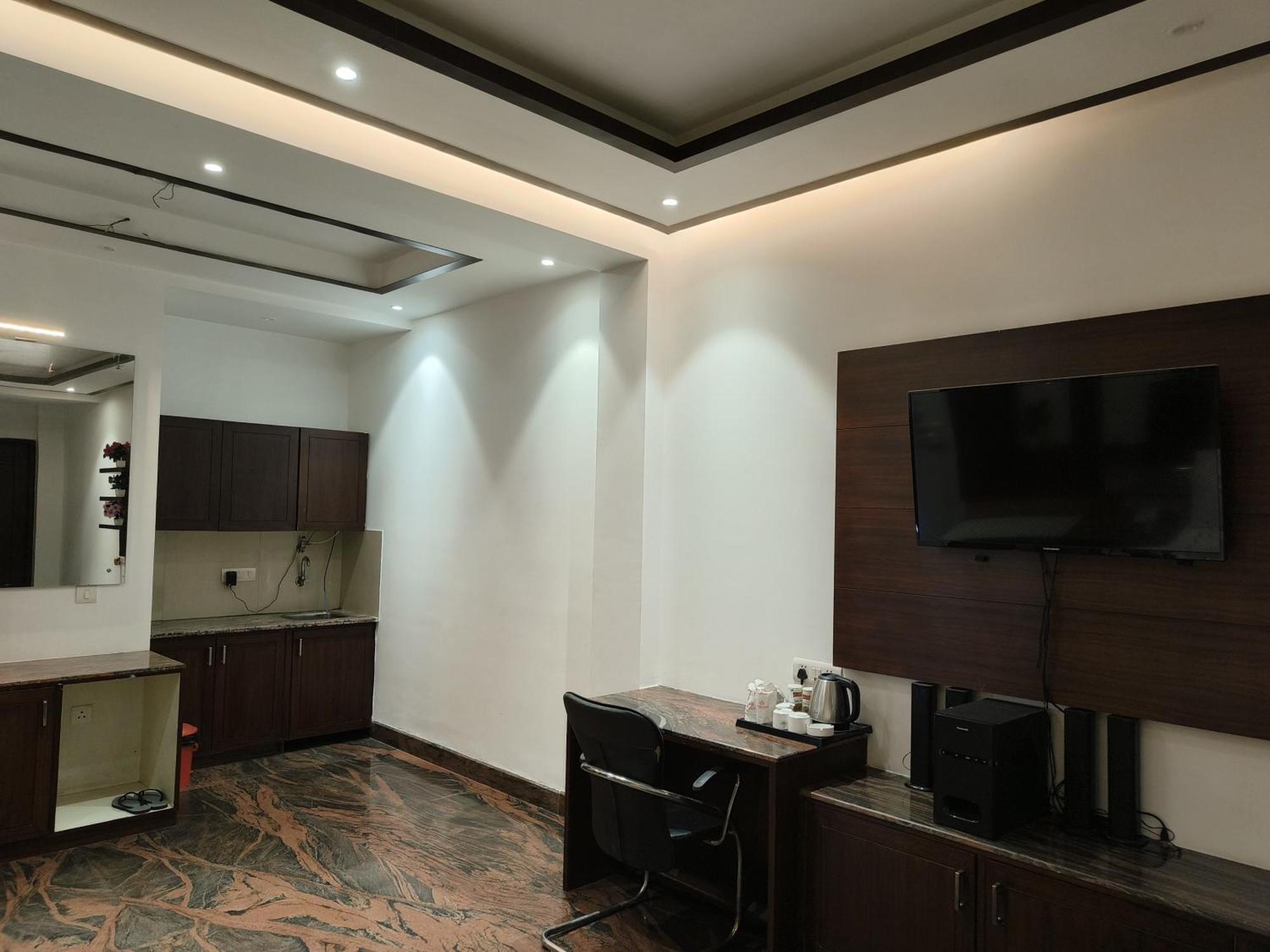 Jjk Rukmini Vilas Hotel & Banquet Muzaffarpur Buitenkant foto