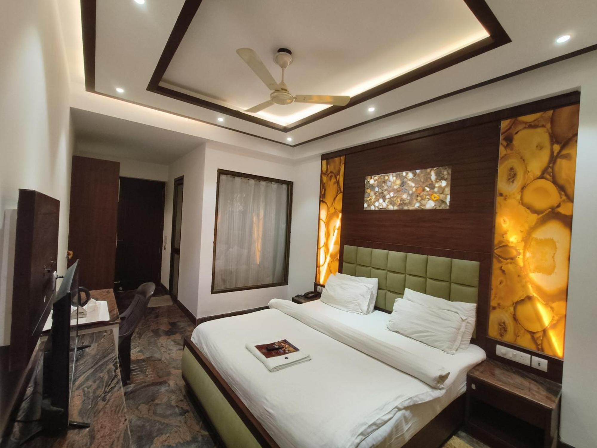 Jjk Rukmini Vilas Hotel & Banquet Muzaffarpur Buitenkant foto