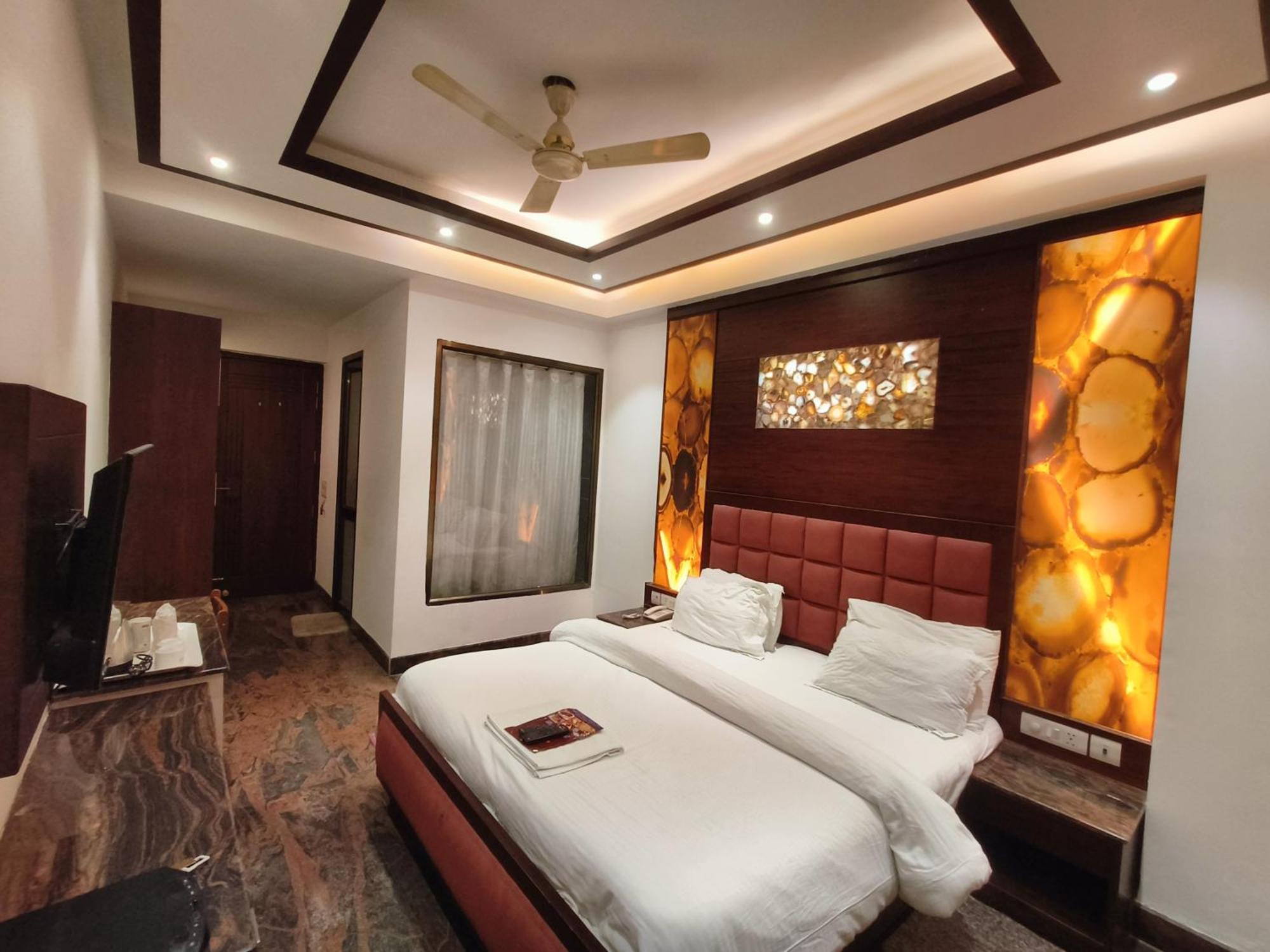 Jjk Rukmini Vilas Hotel & Banquet Muzaffarpur Buitenkant foto