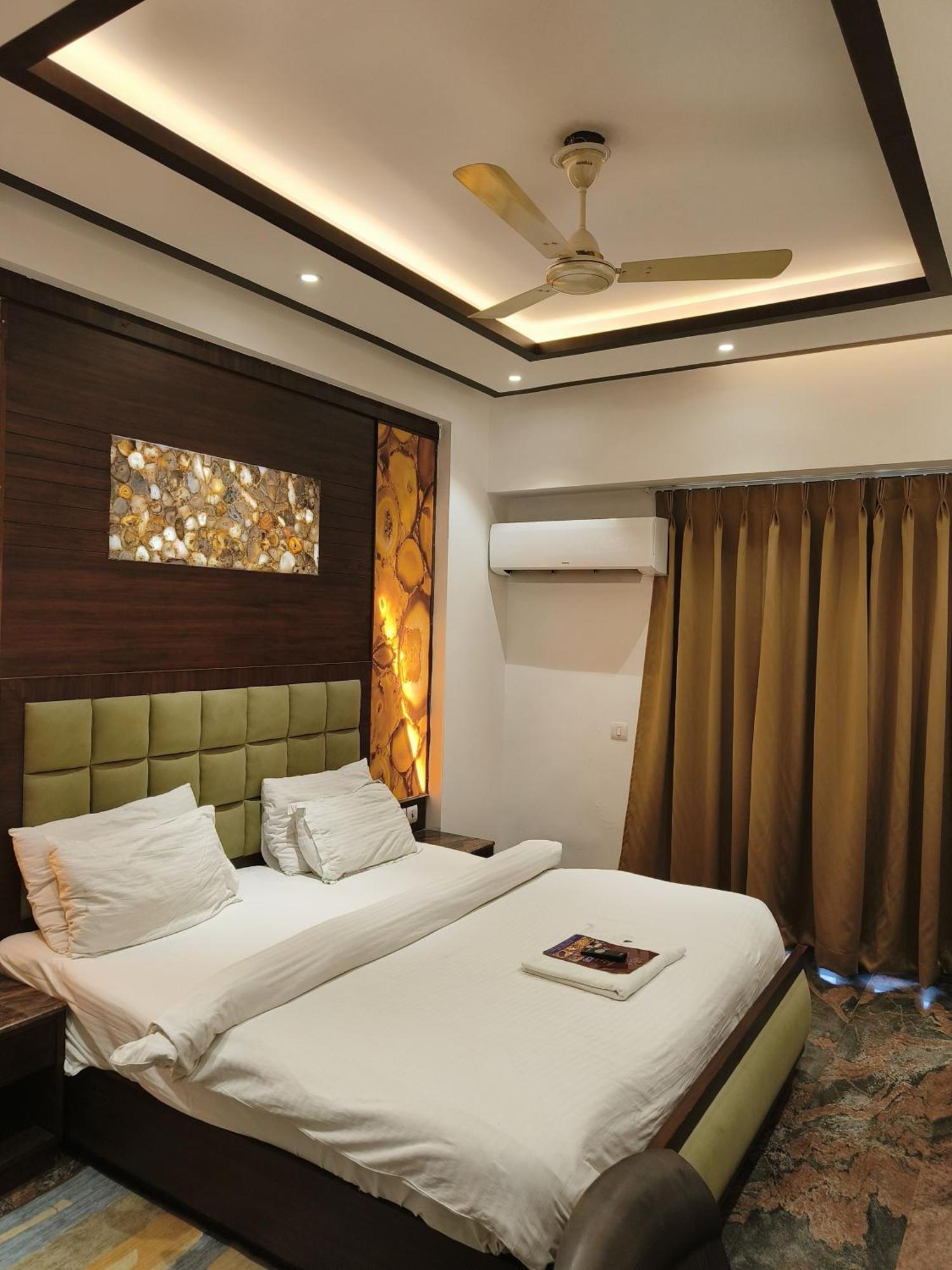 Jjk Rukmini Vilas Hotel & Banquet Muzaffarpur Buitenkant foto