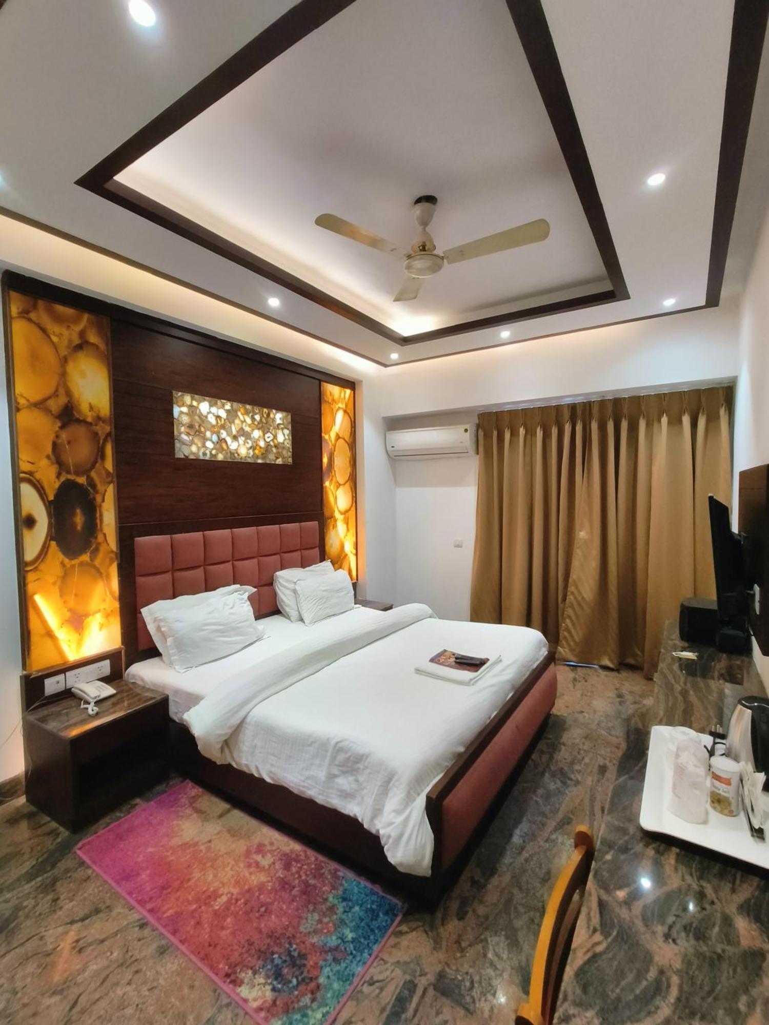 Jjk Rukmini Vilas Hotel & Banquet Muzaffarpur Buitenkant foto