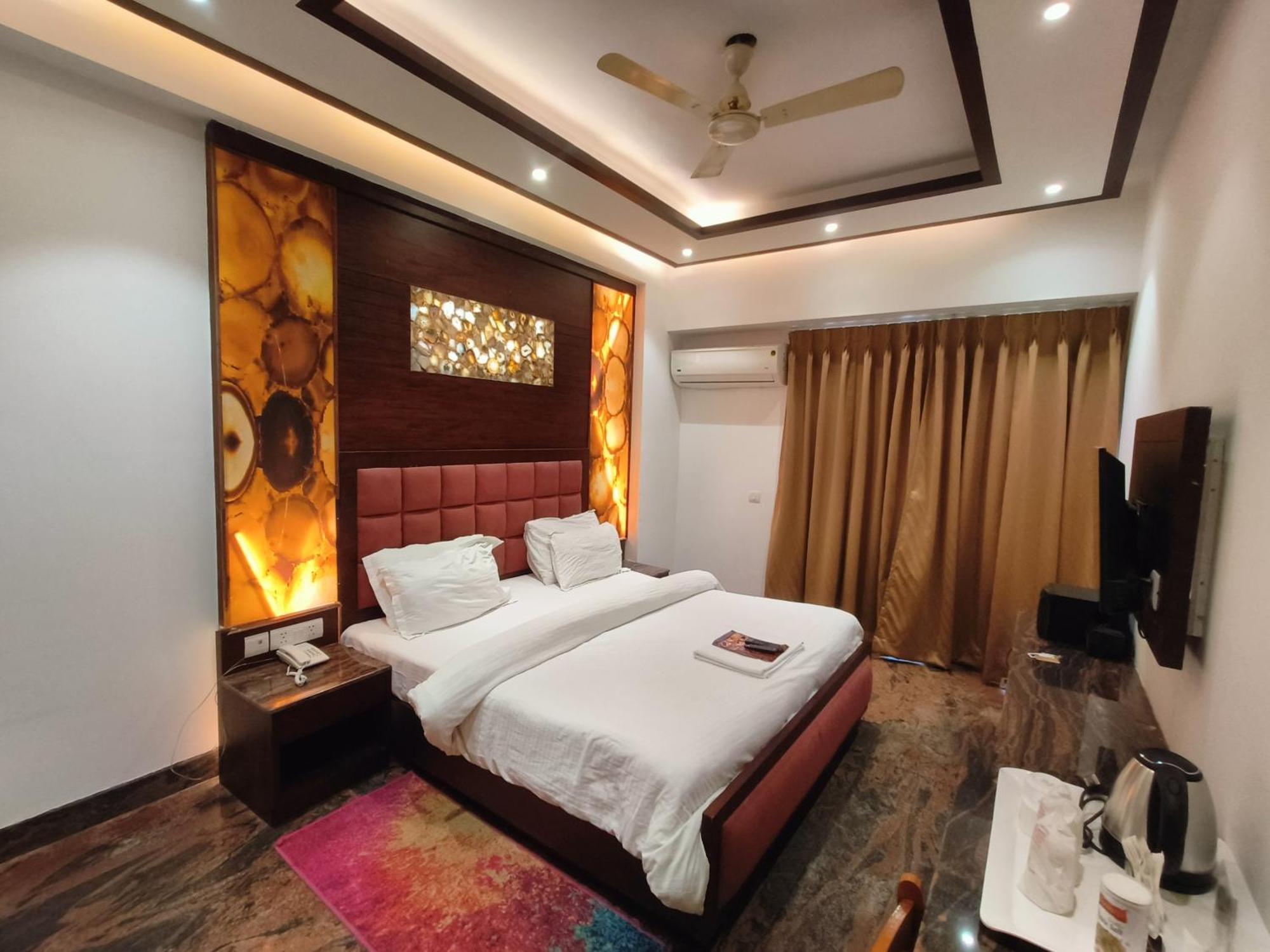 Jjk Rukmini Vilas Hotel & Banquet Muzaffarpur Buitenkant foto