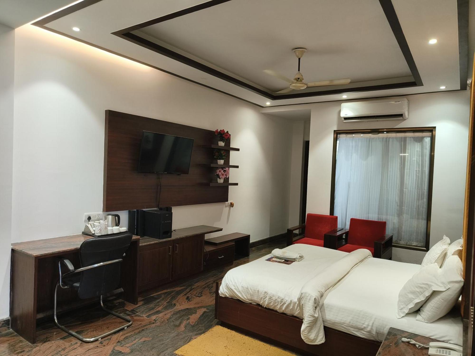 Jjk Rukmini Vilas Hotel & Banquet Muzaffarpur Buitenkant foto