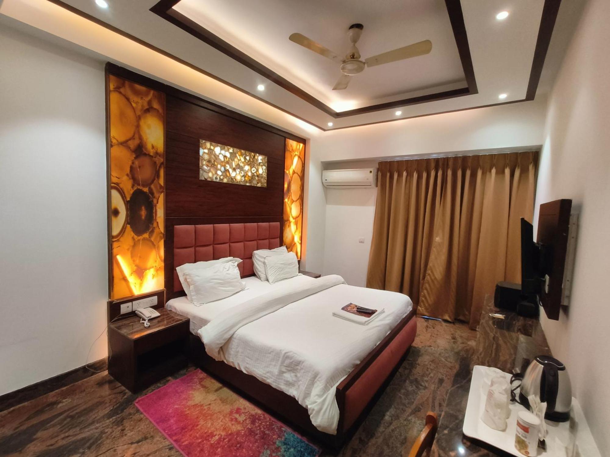 Jjk Rukmini Vilas Hotel & Banquet Muzaffarpur Buitenkant foto
