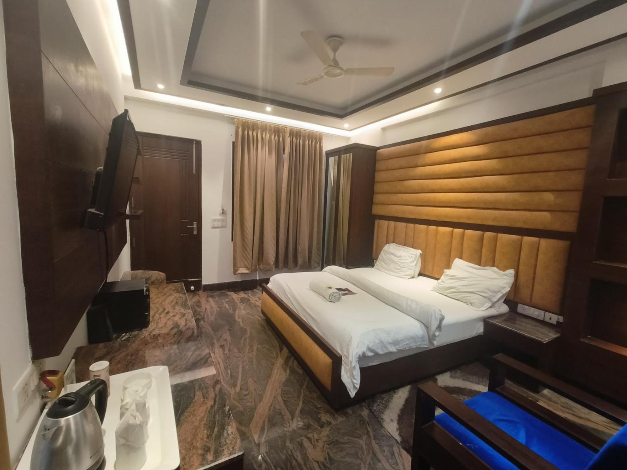Jjk Rukmini Vilas Hotel & Banquet Muzaffarpur Buitenkant foto